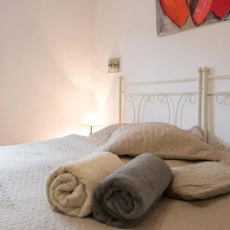 Palacio Valdes מלון 3*